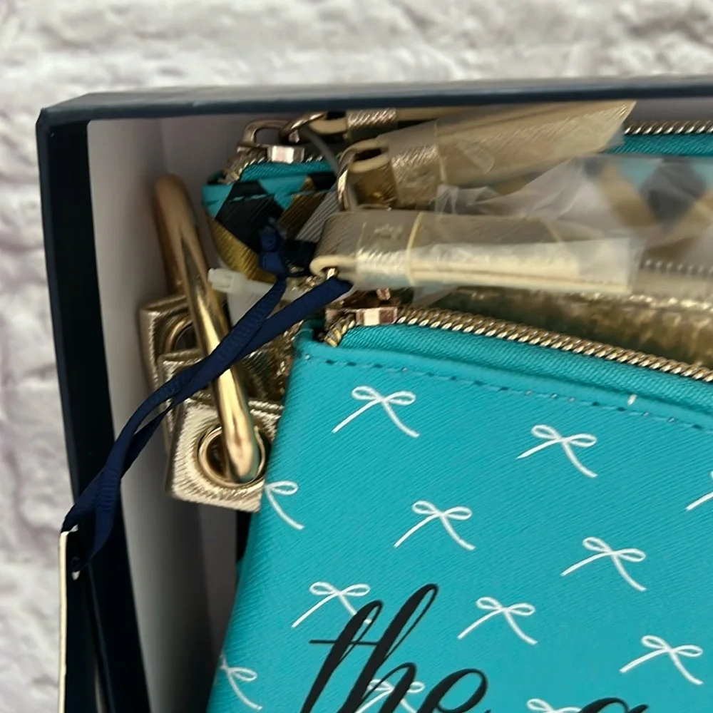 accessories set of three pouches travel “the good stuff “ - Picture 6 of 7